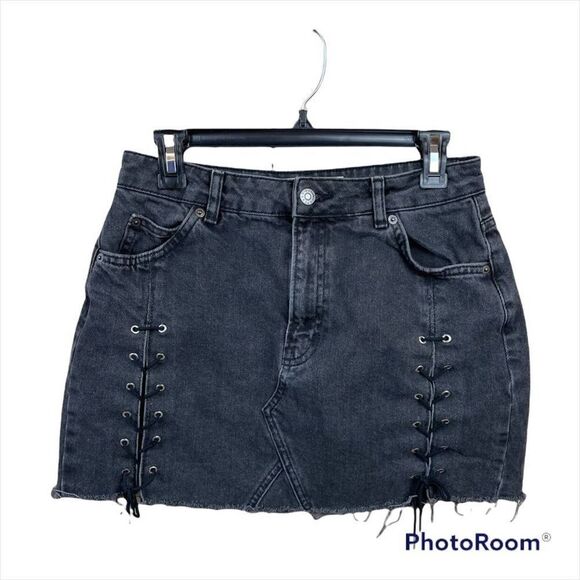 TopShop Gray MOTO Lace-Up Jean Skirt, size 8- VGUC - Picture 1 of 9
